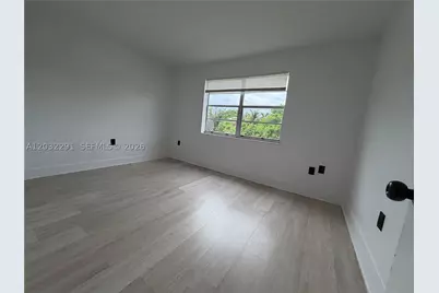12215 W Dixie #206, North Miami, FL 33161 - Photo 6