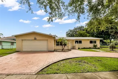 1701 NW 106th, Pembroke Pines, FL 33026 - Photo 1