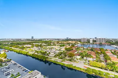 3675 N Country Club #2201, Aventura, FL 33180 - Photo 14