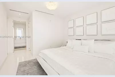 300 Biscayne Boulevard #3305W, Miami, FL 33131 - Photo 18