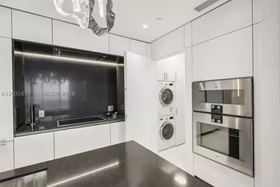 300 Biscayne Boulevard #3305W, Miami, FL 33131 - Photo 12