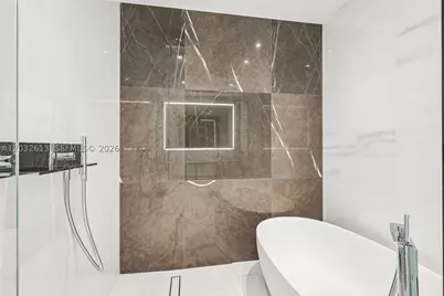 300 Biscayne Boulevard #3305W, Miami, FL 33131 - Photo 30