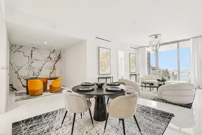300 Biscayne Boulevard #3305W, Miami, FL 33131 - Photo 4
