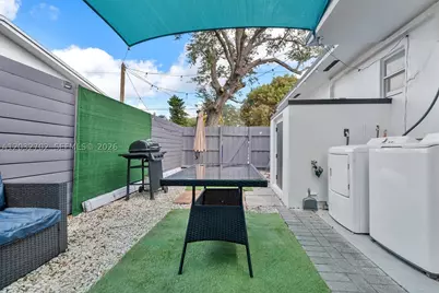4282 NW 1st, Miami, FL 33127 - Photo 34