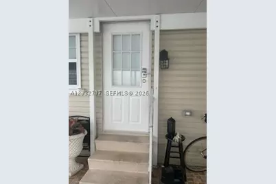 8721 SW 22nd, Davie, FL 33324 - Photo 6