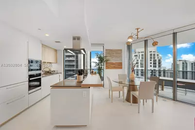 1000 Brickell #4401, Miami, FL 33131 - Photo 6