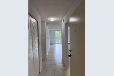 16950 W Dixiea232 #232, North Miami Beach, FL 33160 - Photo 2