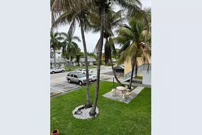 705 NE 2nd #11, Hallandale Beach, FL 33009 - Photo 18