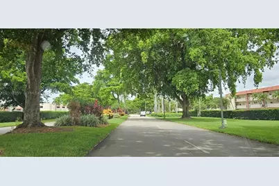 9823 S Hollybrook Lake #310, Pembroke Pines, FL 33025 - Photo 1