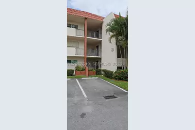9823 S Hollybrook Lake #310, Pembroke Pines, FL 33025 - Photo 32