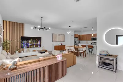 4963 NW 83rd #4963, Doral, FL 33166 - Photo 4
