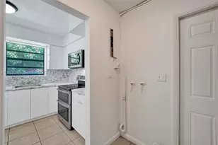 1140 N 74th, Hollywood, FL 33024 - Photo 24