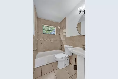 1140 N 74th, Hollywood, FL 33024 - Photo 30
