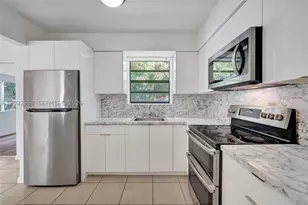 1140 N 74th, Hollywood, FL 33024 - Photo 20