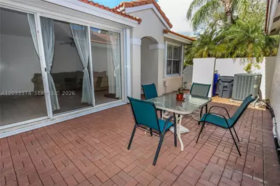 1521 Seagrape, Hollywood, FL 33019 - Photo 30