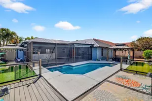 13808 Geranium, Wellington, FL 33414 - Photo 2