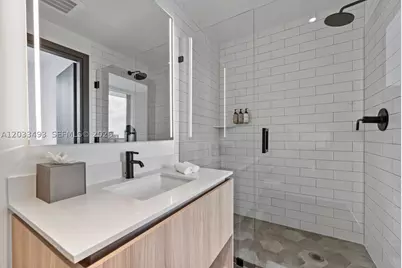 398 NE 5th #3318, Miami, FL 33132 - Photo 34