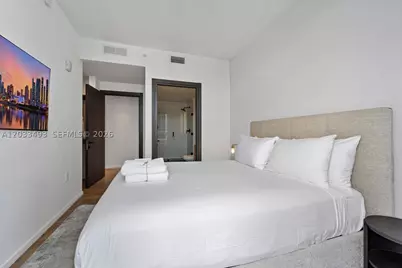 398 NE 5th #3318, Miami, FL 33132 - Photo 36