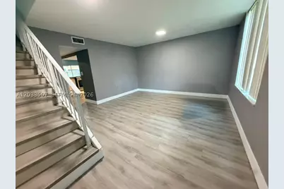 274 NE 141st #3C, Miami, FL 33161 - Photo 2