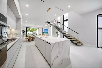 906 NE 17th, Fort Lauderdale, FL 33304 - Photo 2