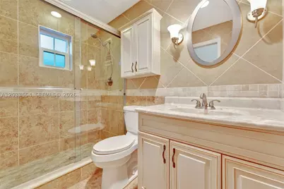 221 SE 9th #102, Pompano Beach, FL 33060 - Photo 12