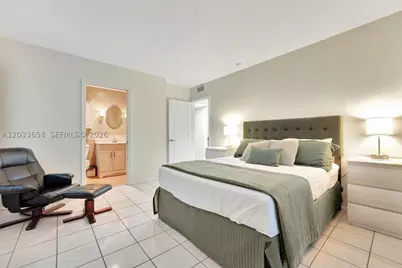 221 SE 9th #102, Pompano Beach, FL 33060 - Photo 10