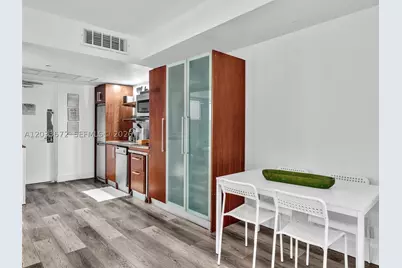 1052 Ocean #C203, Miami Beach, FL 33139 - Photo 12