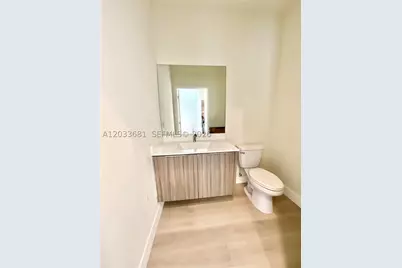 4700 NW 84th #15, Doral, FL 33166 - Photo 16
