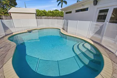 7151 SW 14th, Pembroke Pines, FL 33023 - Photo 2