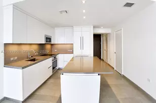 88 SW 7th, Miami, FL 33130 - Photo 8