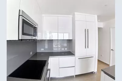 88 SW 7th #2206, Miami, FL 33130 - Photo 12