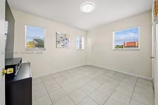 8951 Sunrise Lakes, Sunrise, FL 33322 - Photo 12