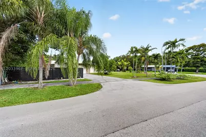 8250 SW 118th, Miami, FL 33156 - Photo 4