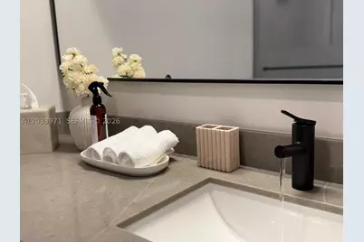121 NE 5th #3002, Miami, FL 33132 - Photo 6