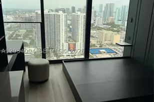 20 NE 11th, Miami, FL 33132 - Photo 16