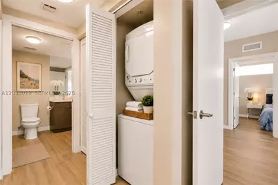 321 NE 26th #806, Miami, FL 33137 - Photo 16