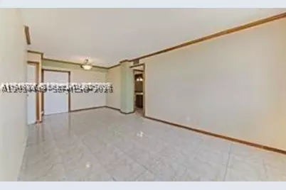 2025 NE 164th #904, North Miami Beach, FL 33162 - Photo 2