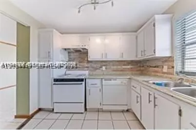 2025 NE 164th #904, North Miami Beach, FL 33162 - Photo 10