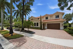 929 Gulfstream, Weston, FL 33327 - Photo 2