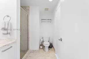 253 NE 2nd, Miami, FL 33132 - Photo 10