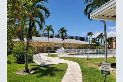 851 NE 14th #414, Hallandale Beach, FL 33009 - Photo 32