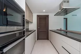 1000 Brickell, Miami, FL 33131 - Photo 16