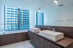 1000 Brickell, Miami, FL 33131 - Photo 22