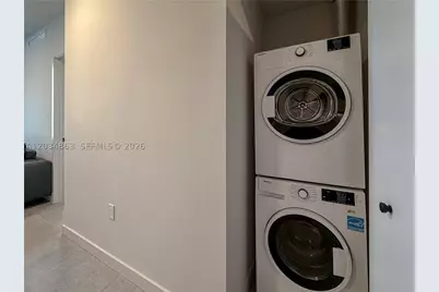 121 NE 5th #2211, Miami, FL 33132 - Photo 24