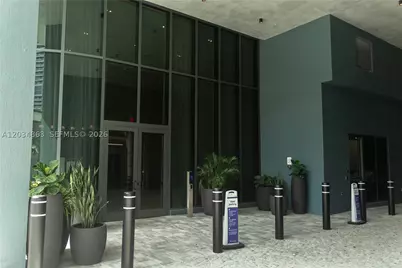 121 NE 5th #2211, Miami, FL 33132 - Photo 6