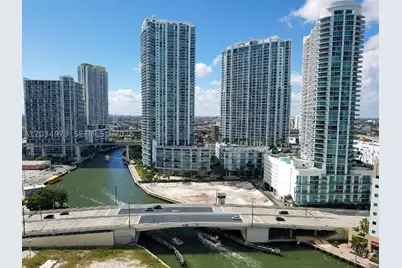 31 SE 5th #2205, Miami, FL 33131 - Photo 1