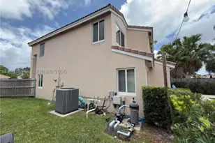 8404 SW 42nd, Davie, FL 33328 - Photo 4