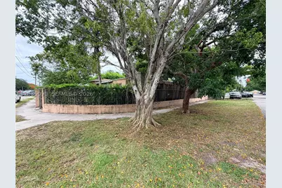 1068 NW 34th, Miami, FL 33127 - Photo 4