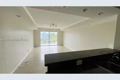 486 NW 165th St #B-606, Miami, FL 33169 - Photo 4