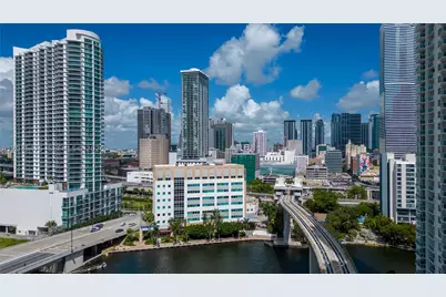 68 SE 6th #1611, Miami, FL 33131 - Photo 34